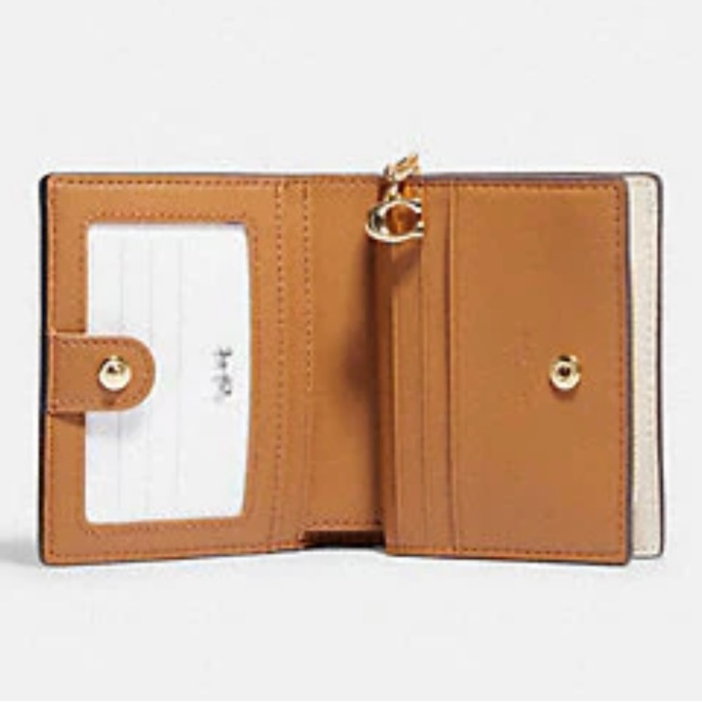 ❌SOLD❌RTC-NWT Coach Madi Crossbody Bag & Wallet Gold/Chalk Signature Monogra… - Picture 5 of 15